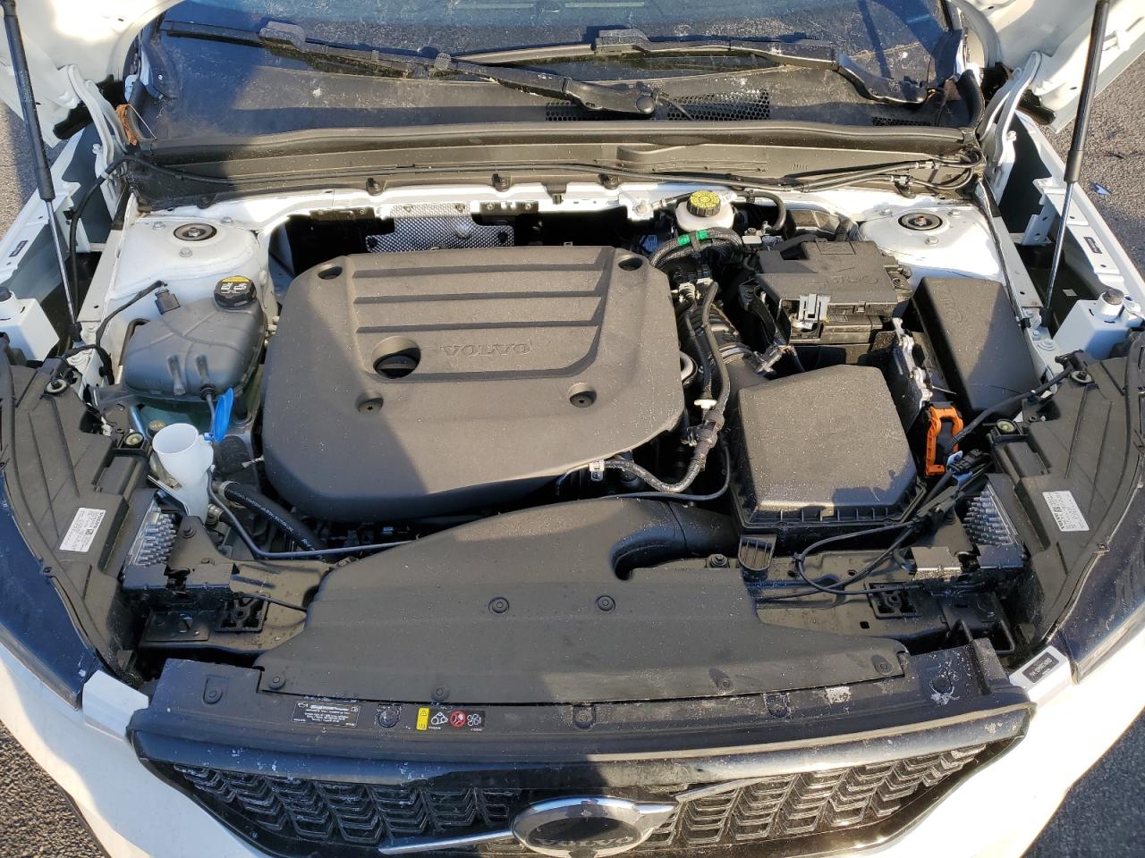 2024 VOLVO XC40 ULTIMATE VIN:YV4L12UM0R2340606