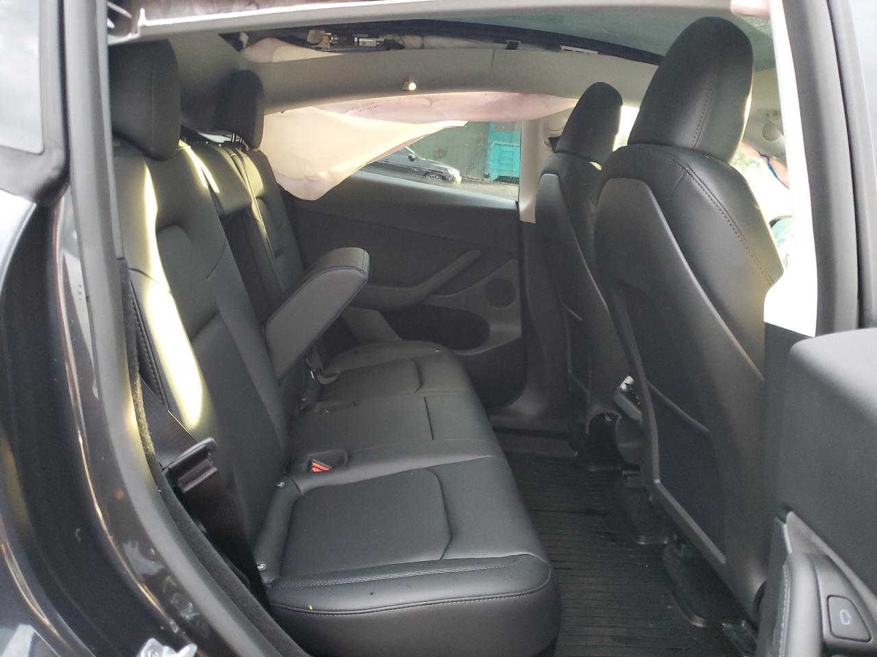 2024 TESLA MODEL Y  VIN:7SAYGDEF5RF163148
