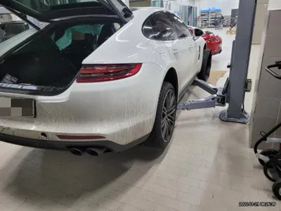 2018 Porsche Panamera WP0AB2976JL132366 VIN:WP0AB2976JL132366