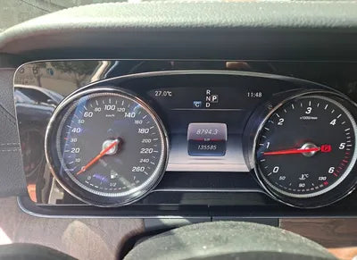 2016 Mercedes-Benz E 220 VIN: