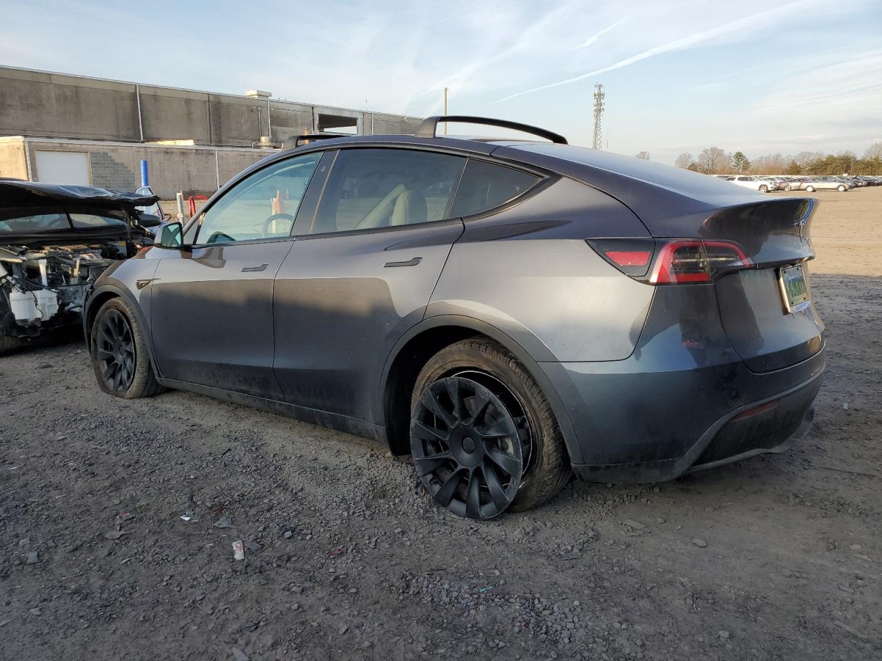 2022 TESLA MODEL Y  VIN:7SAYGDEE3NF319558