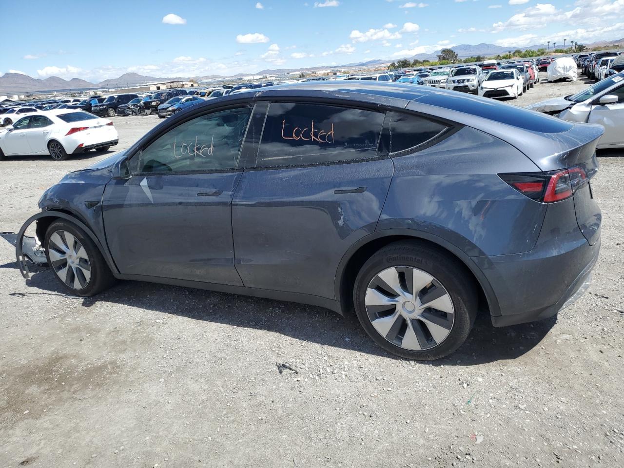 2023 TESLA MODEL Y  VIN:7SAYGDEE6PF647186