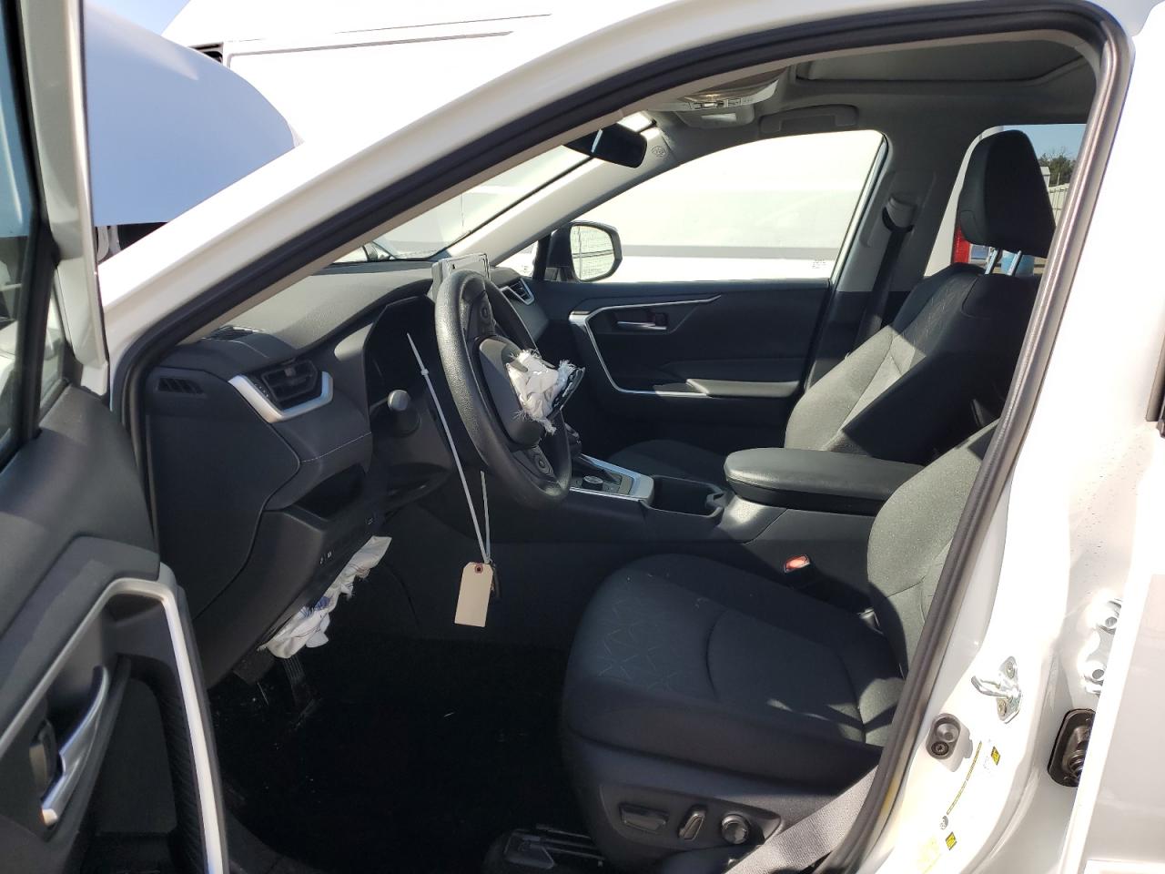 2023 TOYOTA RAV4 XLE VIN:4T3RWRFV4PU109127