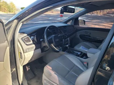 2016 Kia Carnival VIN: