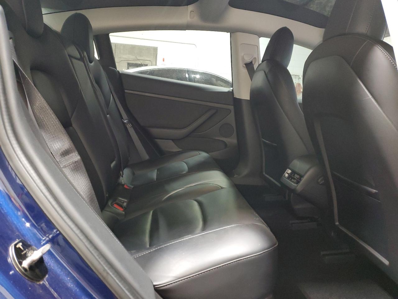 2022 TESLA MODEL 3  VIN:5YJ3E1EB0NF116743