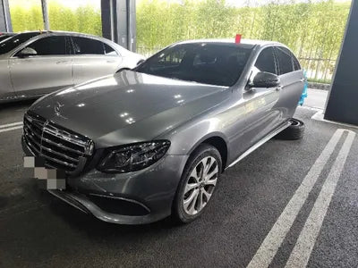 2018 Mercedes-Benz E 300 VIN: