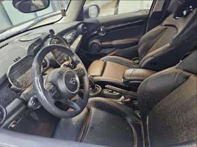 2022 MINI Cooper VIN: