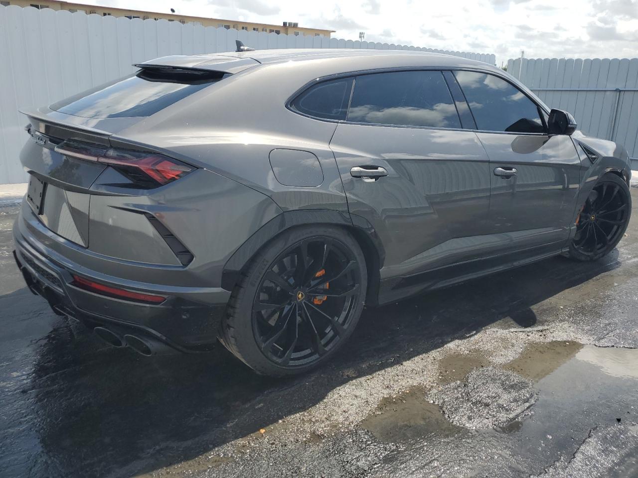 2022 LAMBORGHINI URUS  VIN:ZPBUA1ZL1NLA16305