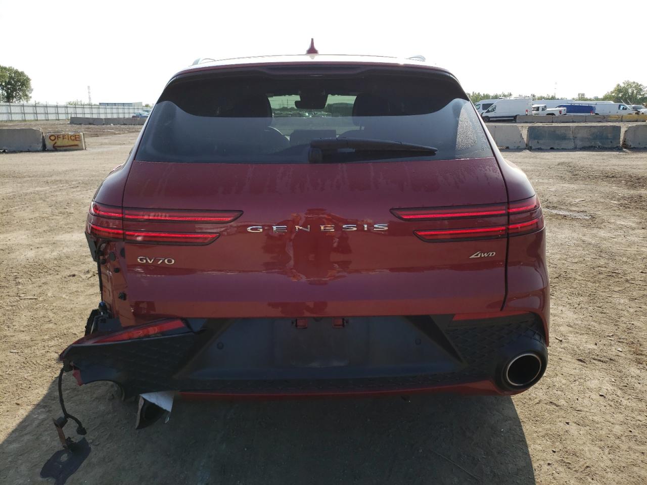 2023 GENESIS GV70 BASE VIN:KMUMADTB8PU087410