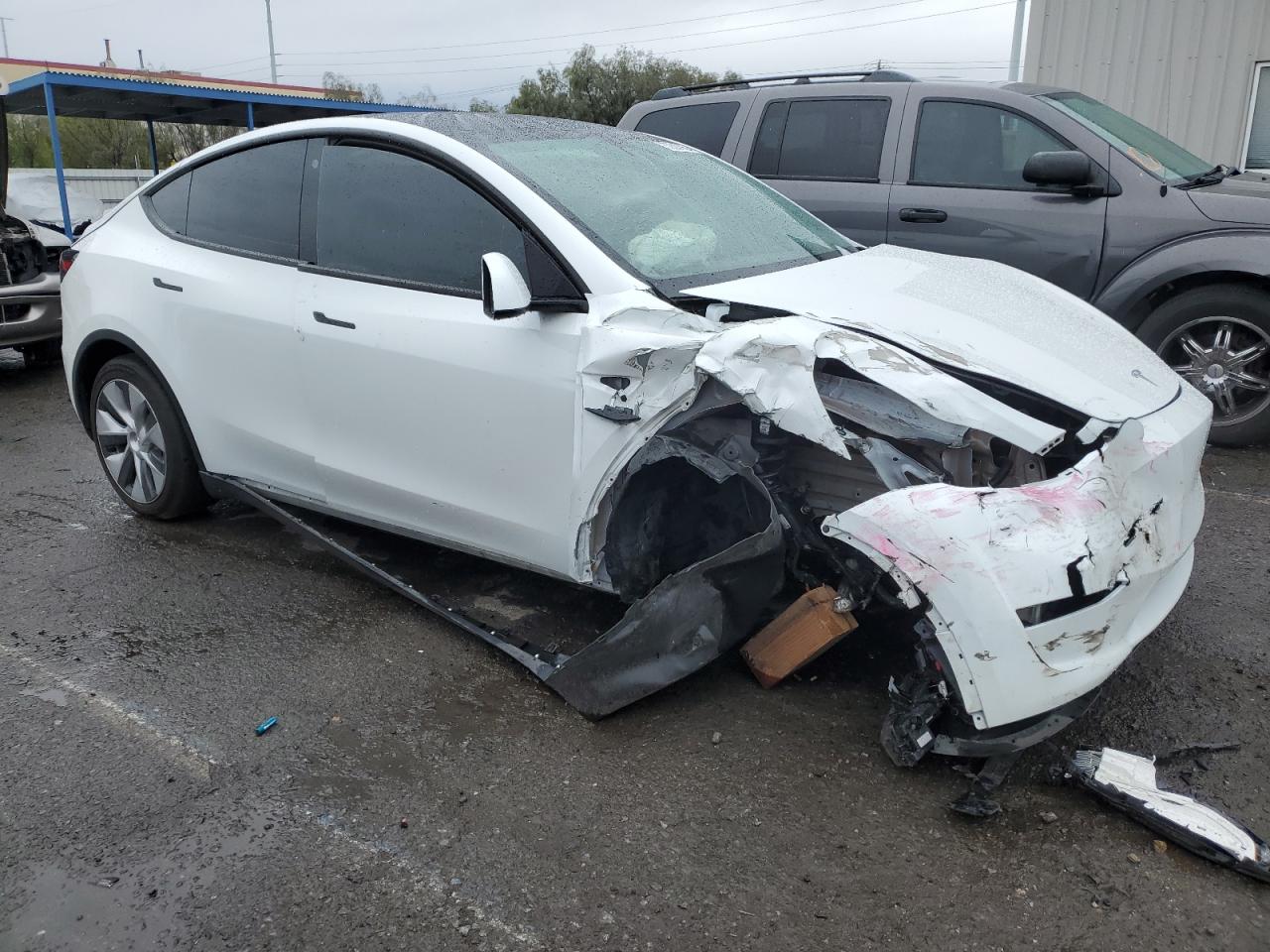 2023 TESLA MODEL Y  VIN:7SAYGDEE5PF686156