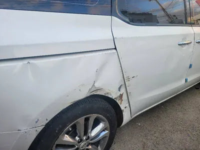 2016 Kia Carnival KNAME81ABHS308120 VIN:KNAME81ABHS308120