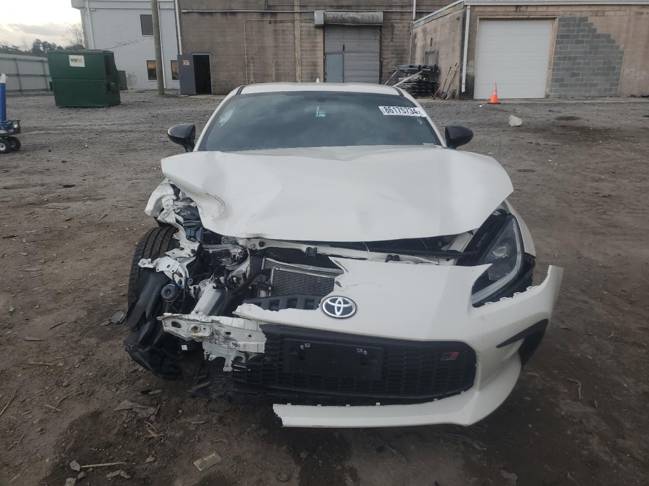 2024 TOYOTA GR 86  VIN:JF1ZNBB11R9755697