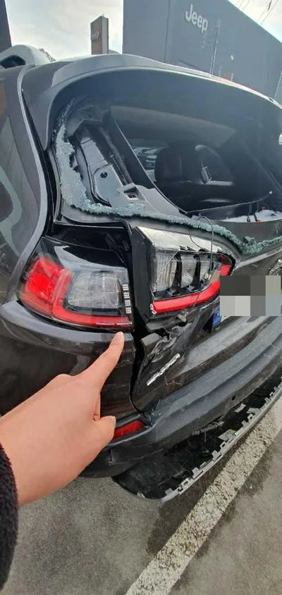2021 Jeep Cherokee VIN: