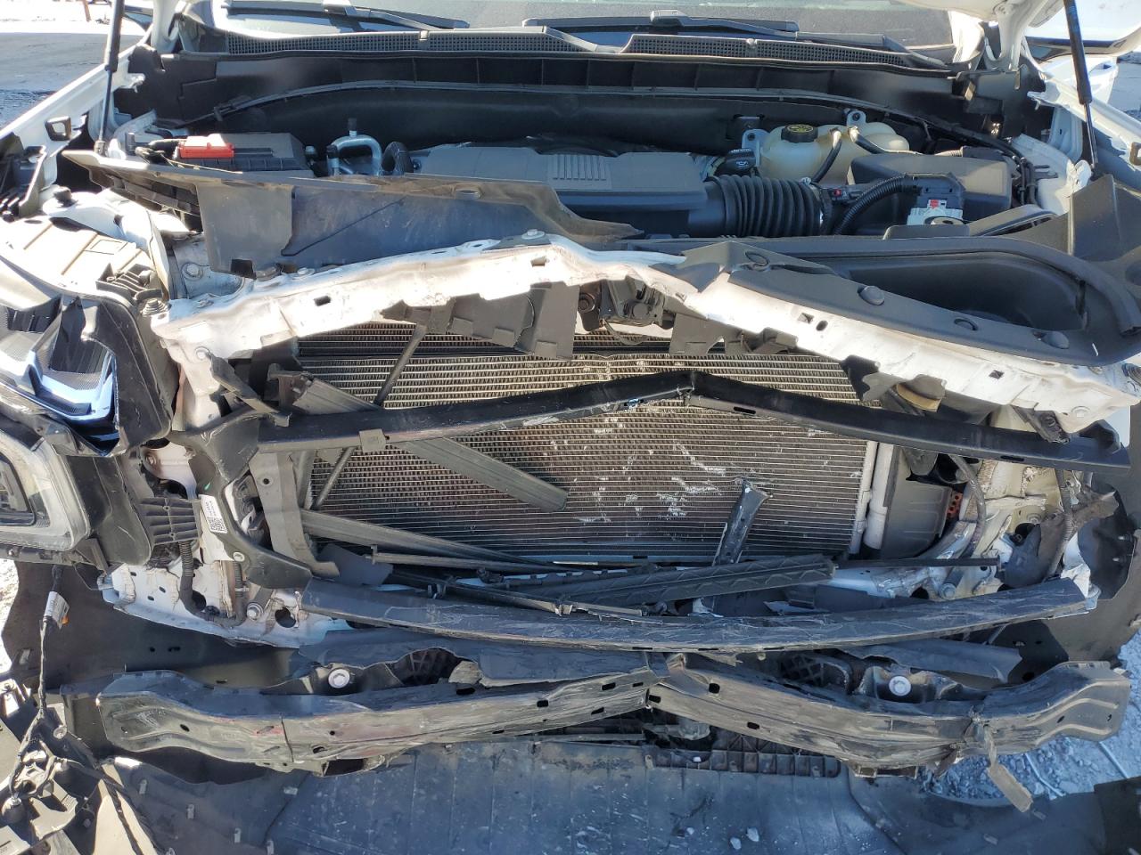 2022 CHEVROLET SUBURBAN K1500 LT VIN:1GNSKCKD1NR162010