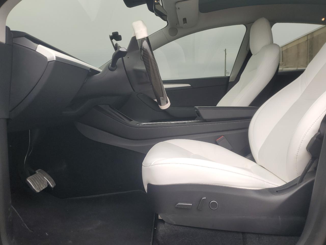 2022 TESLA MODEL Y  VIN:7SAYGDEE8NF516158