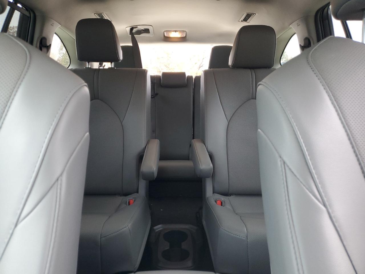 2022 TOYOTA HIGHLANDER LIMITED VIN:5TDYZRAH3NS106108