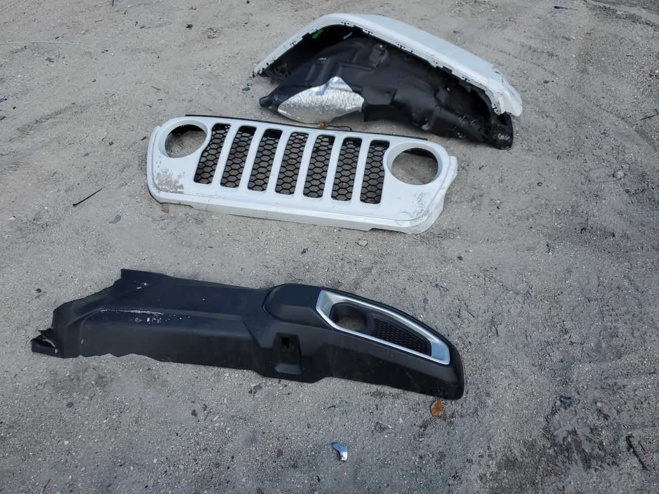 2022 JEEP GLADIATOR SPORT VIN:1C6HJTAG6NL100369