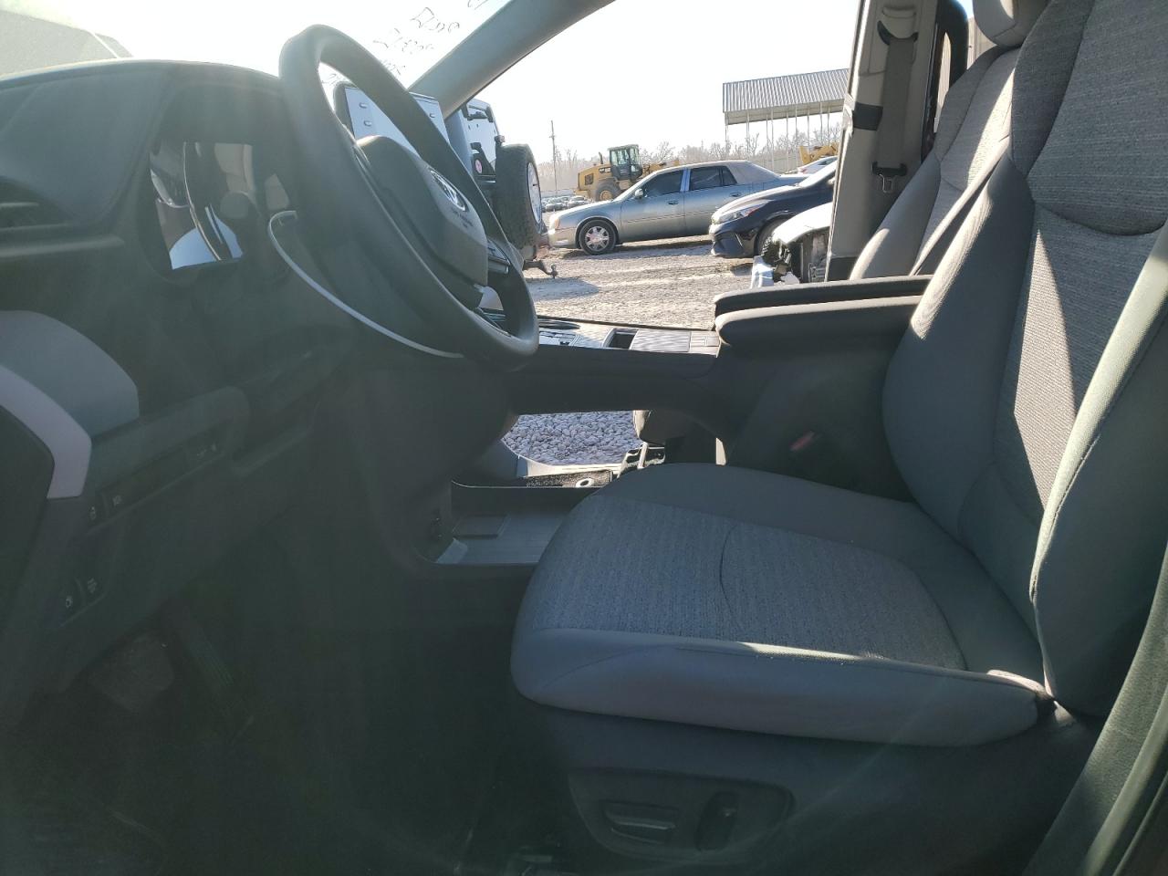 2023 TOYOTA SIENNA LE VIN:5TDKRKEC2PS179209