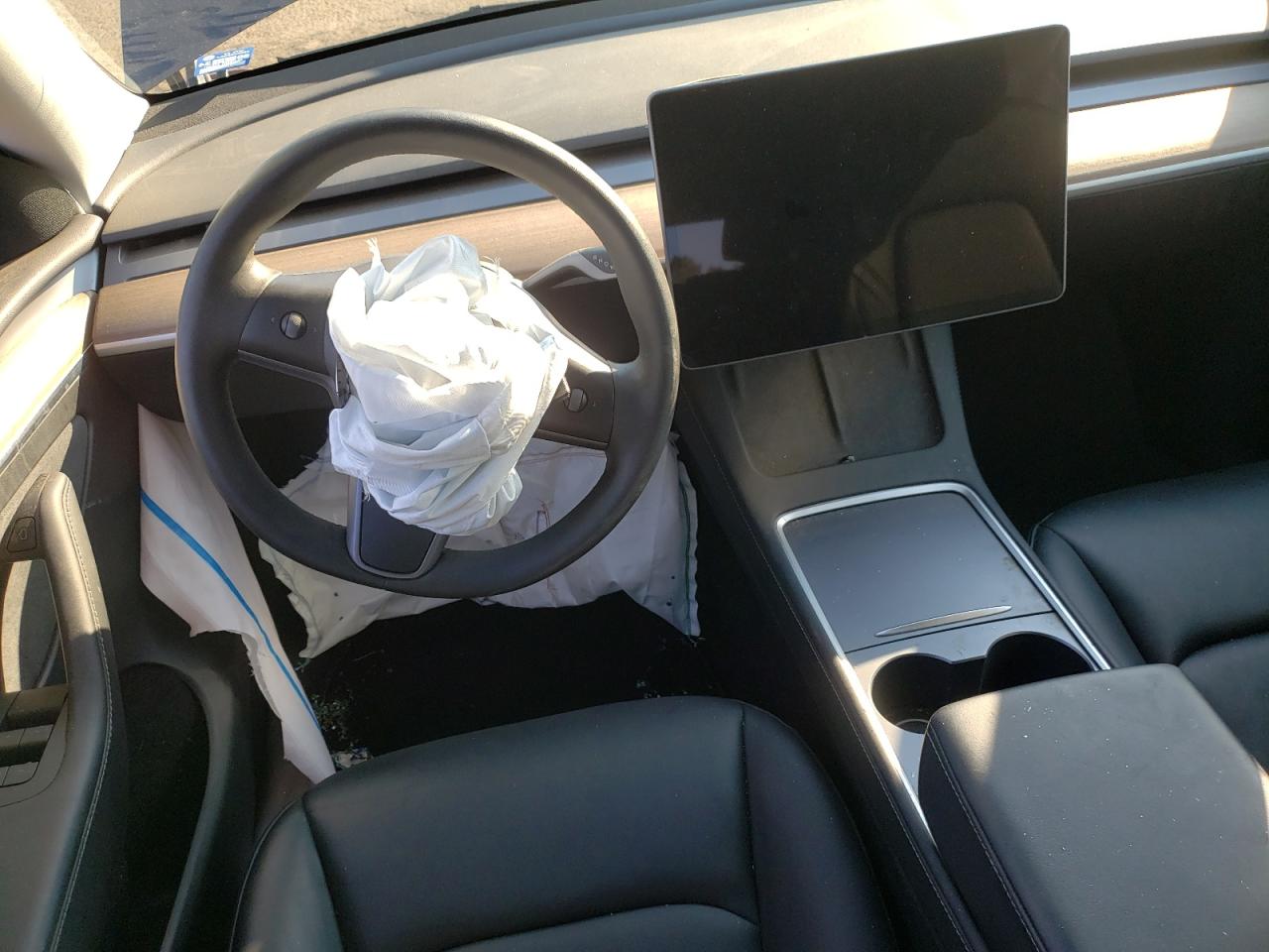 2023 TESLA MODEL Y  VIN:7SAYGDED3PF934847