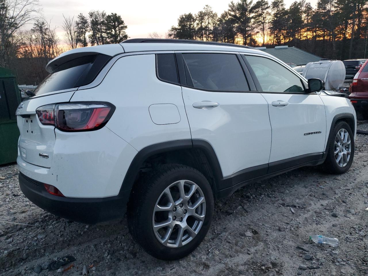 2022 JEEP COMPASS LATITUDE LUX VIN:3C4NJDFB8NT211427