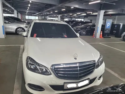 2016 Mercedes-Benz E 300 WDDHF5FB8GB311798 VIN:WDDHF5FB8GB311798