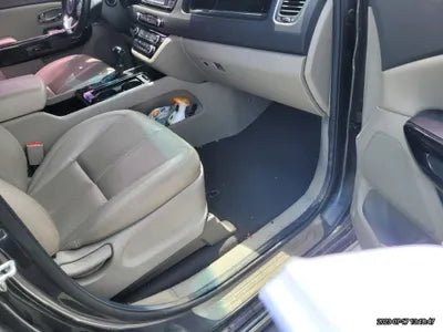 2015 Kia Carnival VIN:
