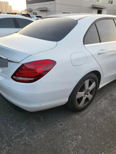 2018 Mercedes-Benz C 200 WDDWF4CB0JF709075 VIN:WDDWF4CB0JF709075