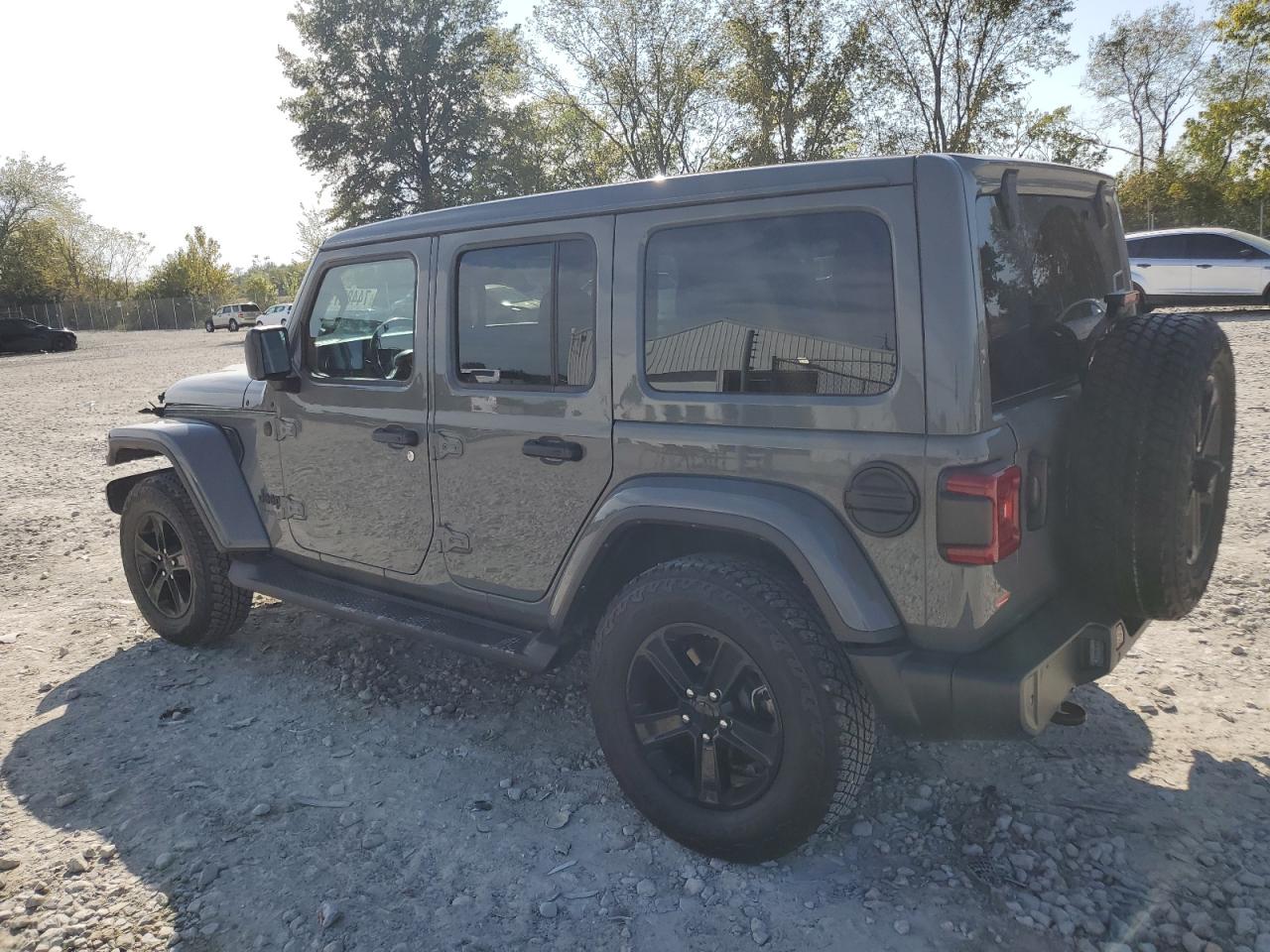 2022 JEEP WRANGLER UNLIMITED SAHARA VIN:1C4HJXEN7NW232676
