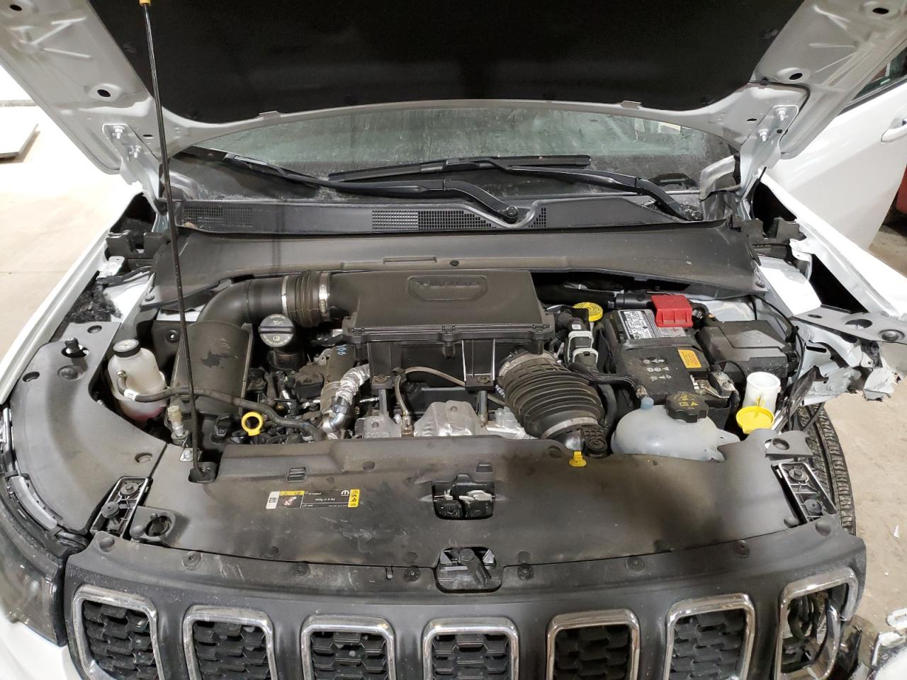 2024 JEEP COMPASS LATITUDE VIN:3C4NJDBN8RT111611