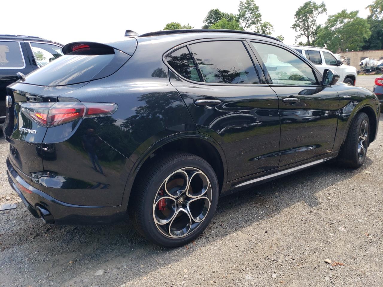 2024 ALFA ROMEO STELVIO TI VIN:ZASPAKBNXR7D76510