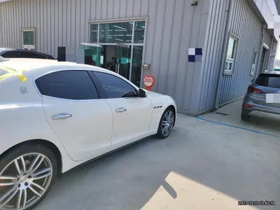 2016 Maserati Ghibli VIN: