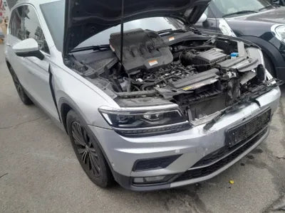 2020 Volkswagen Tiguan VIN: