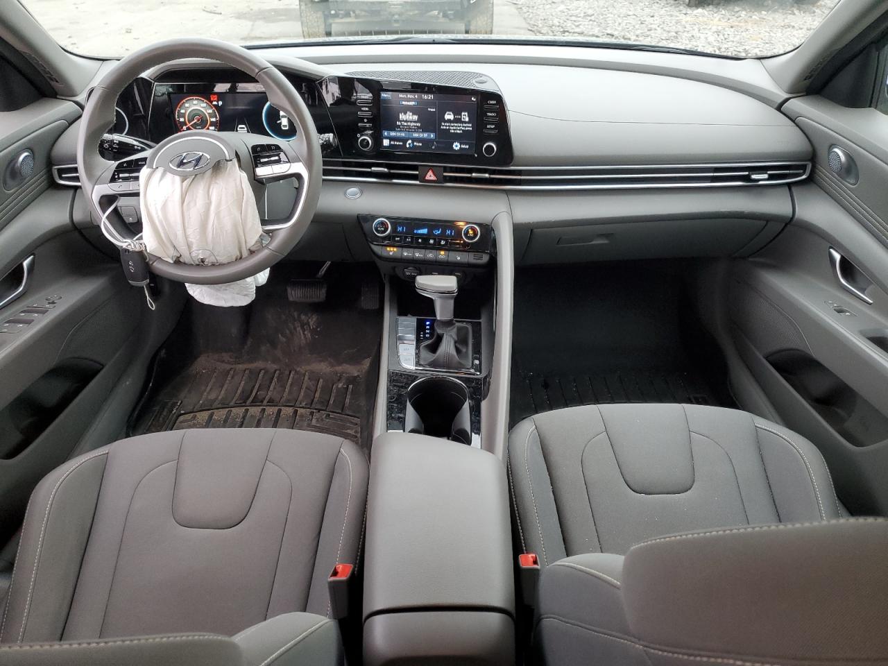 2022 HYUNDAI ELANTRA SEL VIN:KMHLN4AG1NU288575