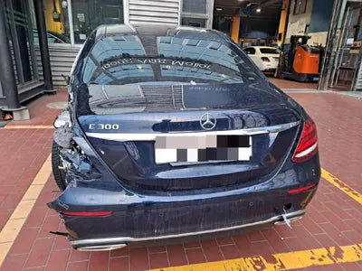 2019 Mercedes-Benz E 300 WDDZF4JB2KA695033 VIN:WDDZF4JB2KA695033