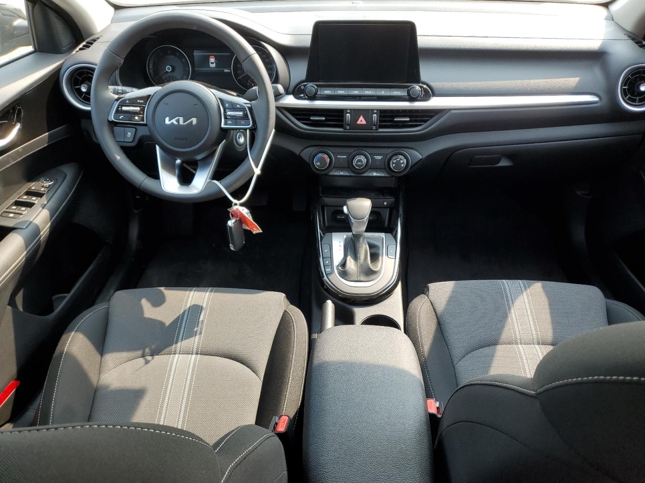 2024 KIA FORTE EX VIN:3KPF34ADXRE797825