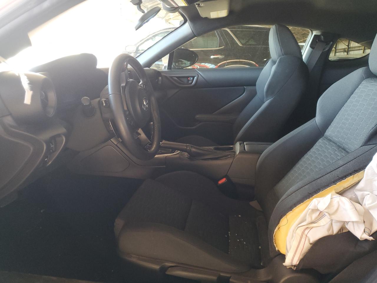 2022 TOYOTA GR 86  VIN:JF1ZNBC1XN8751386