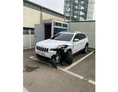 2019 Jeep Cherokee 1C4PJMCB6KD320077 VIN:1C4PJMCB6KD320077