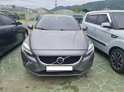 2017 Volvo V40 YV1MV79K0H2380619 VIN:YV1MV79K0H2380619