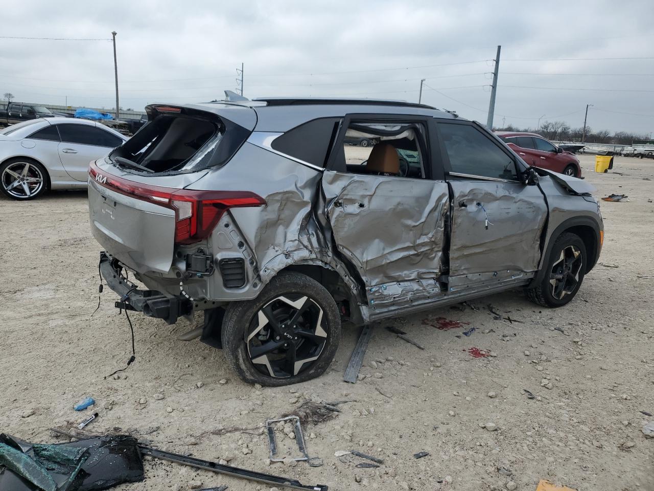 2024 KIA SELTOS EX VIN:KNDER2AA4R7541216