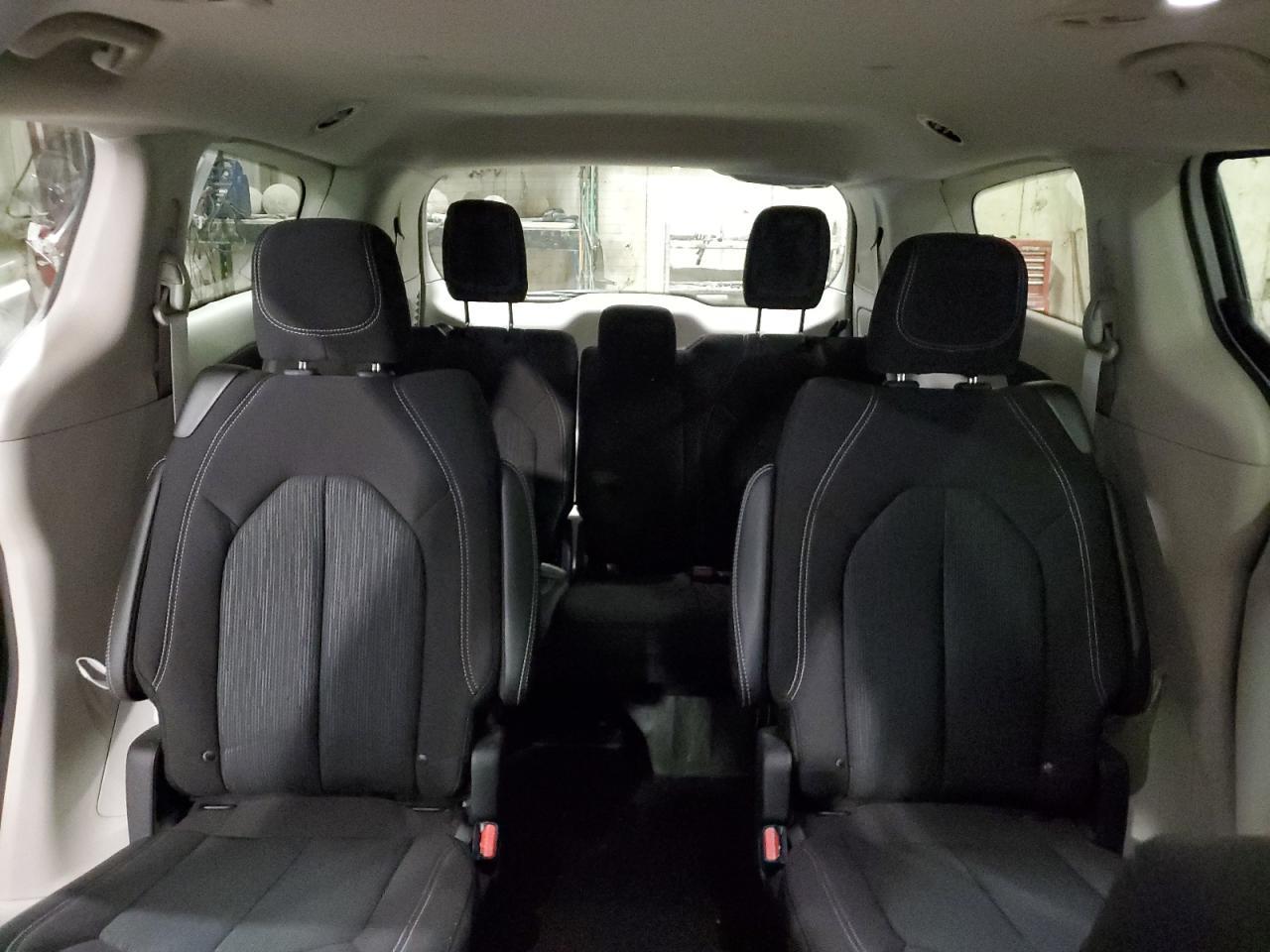 2022 CHRYSLER VOYAGER LX VIN:2C4RC1CG3NR105058