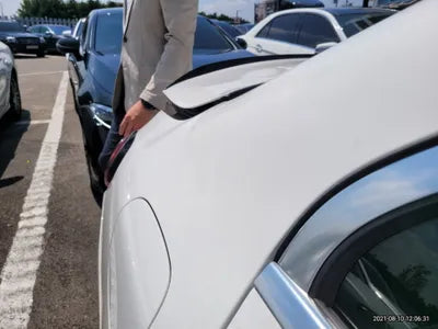 2017 Mercedes-Benz C 63 AMG WDDWF8GB6HF580111 VIN:WDDWF8GB6HF580111