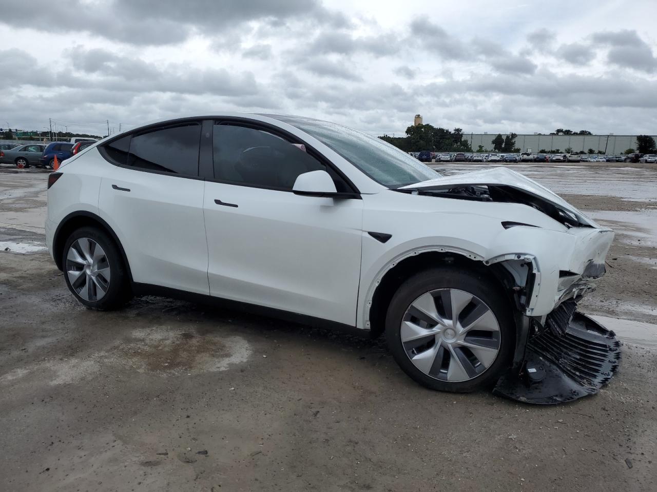 2023 TESLA MODEL Y  VIN:7SAYGDED7PF949917