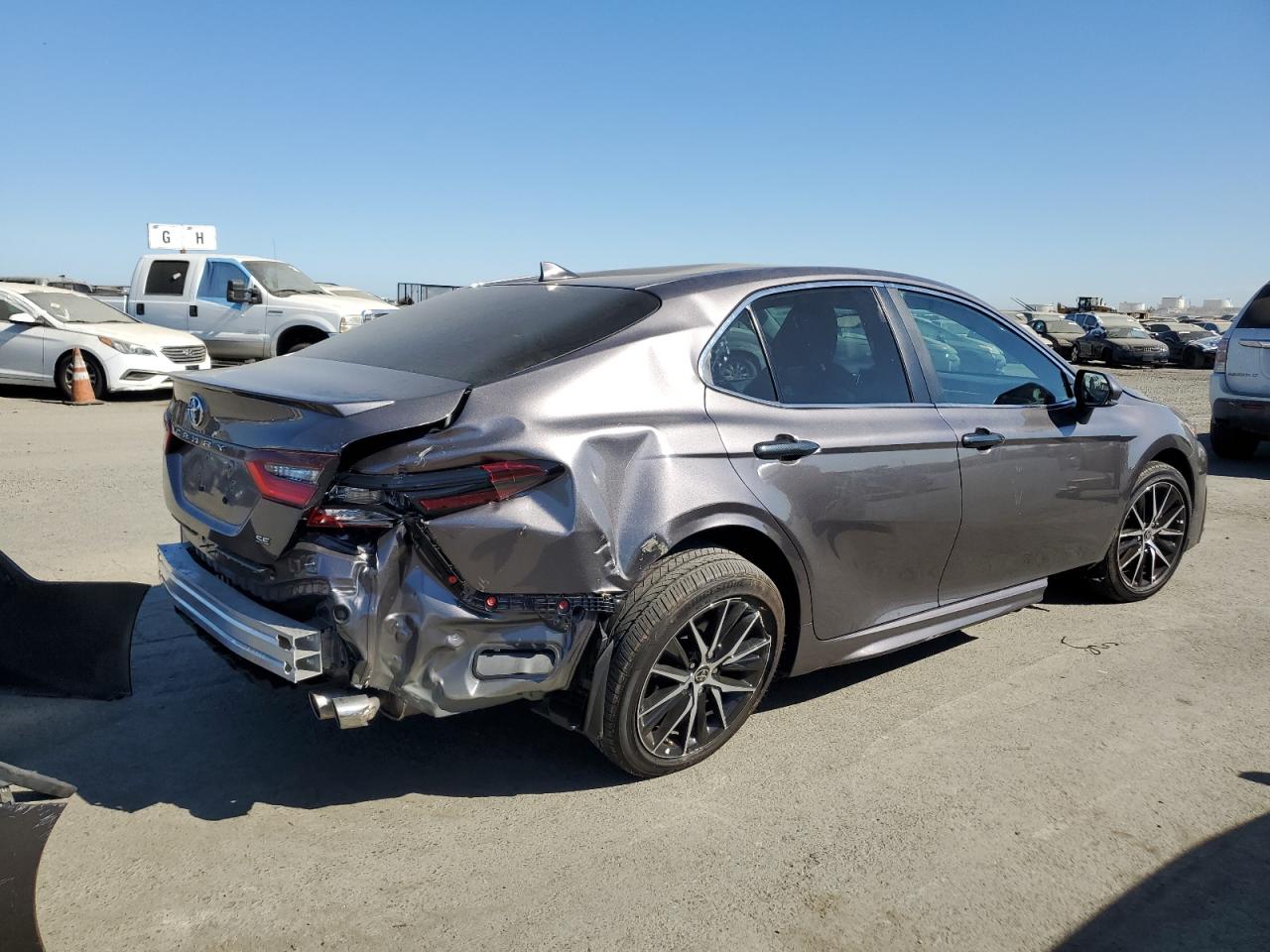 2024 TOYOTA CAMRY SE NIGHT SHADE VIN:4T1G11AK0RU206809