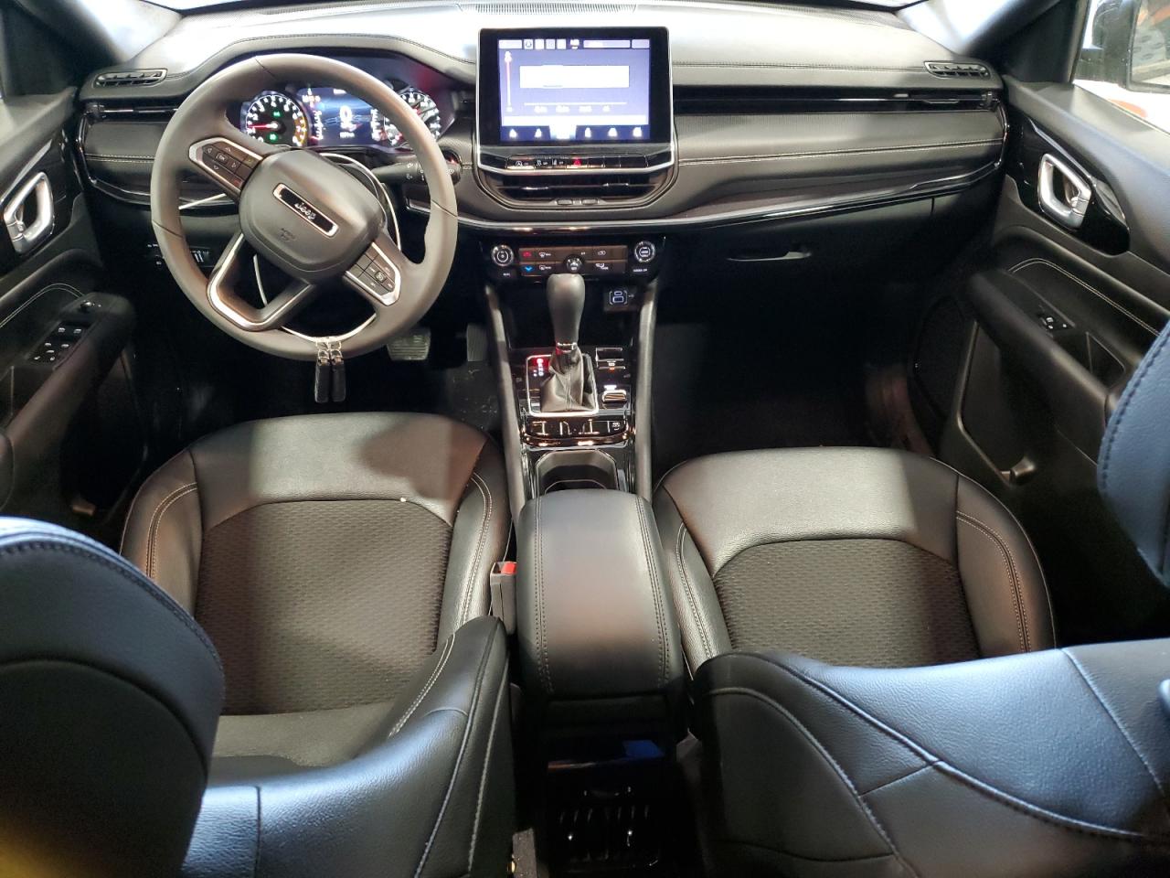 2024 JEEP COMPASS LATITUDE VIN:3C4NJDBN1RT600187