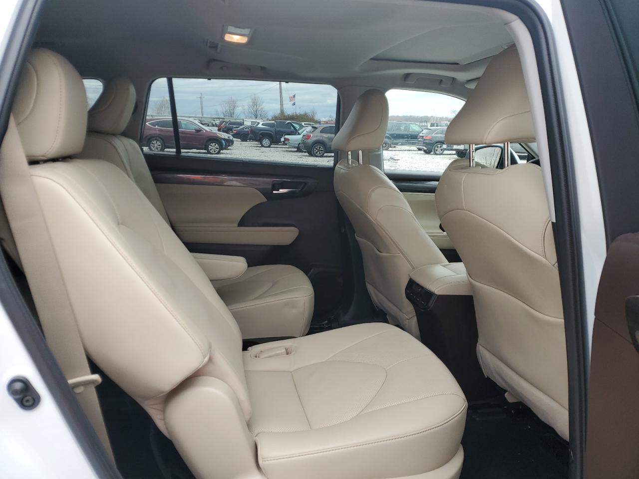 2022 TOYOTA HIGHLANDER HYBRID LIMITED VIN:5TDXBRCH9NS557105