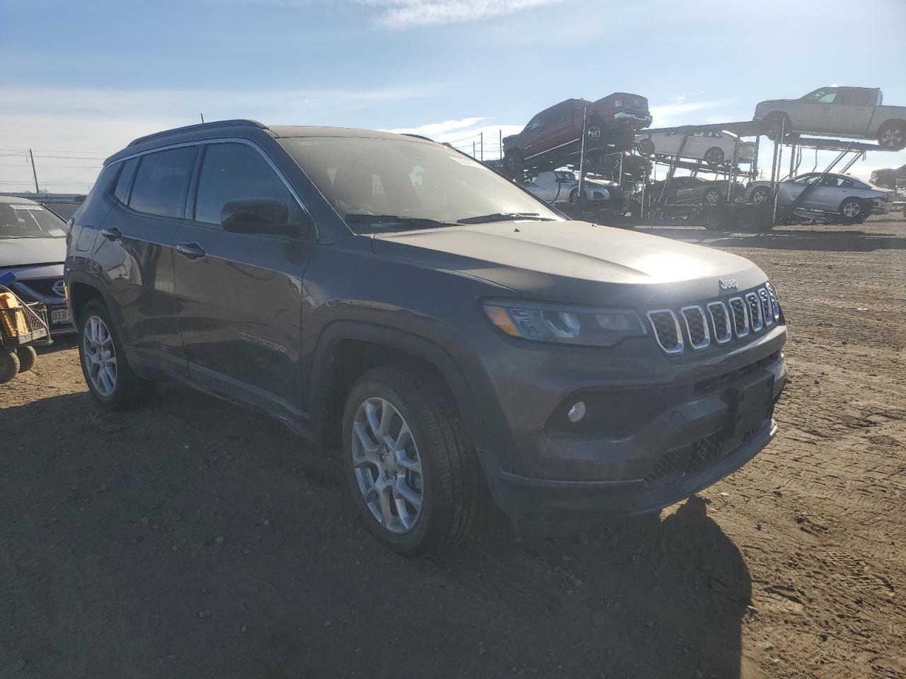 2024 JEEP COMPASS LATITUDE LUX VIN:3C4NJDFNXRT131076
