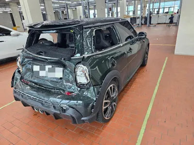 2022 MINI Cooper VIN: