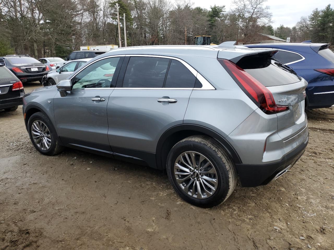 2024 CADILLAC XT4 PREMIUM LUXURY VIN:1GYFZCR46RF214874