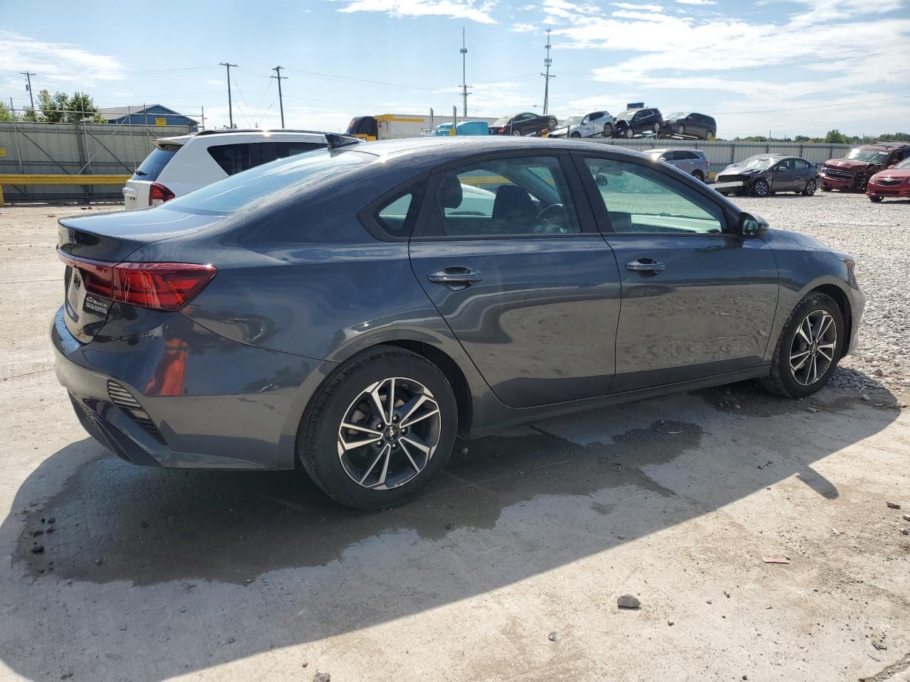 2022 KIA FORTE FE VIN:3KPF24AD2NE423707