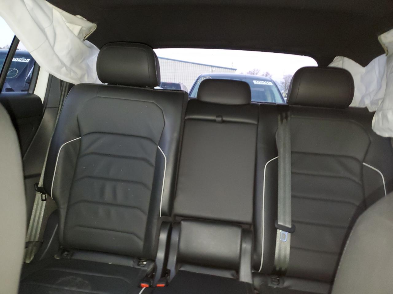 2022 VOLKSWAGEN TIGUAN SEL R-LINE VIN:3VV4B7AXXNM079568